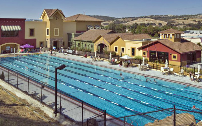 Piscina Kennedy Club Fitness - Atascadero - San Luis Obispo County