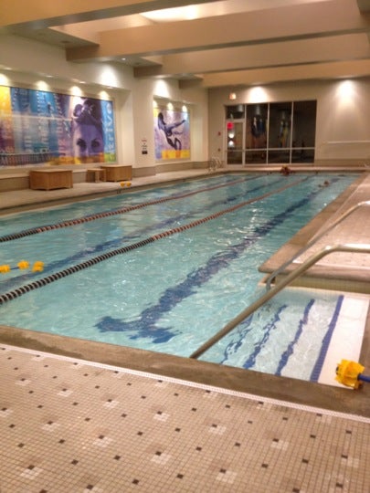 Piscina LA Fitness - Broadview - Cook County