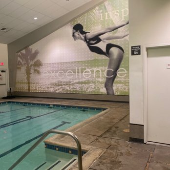 Piscina LA Fitness - Lake Forest - Orange County