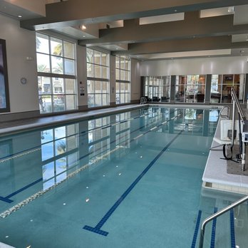 Piscina LA Fitness - Lake Grove (Signature) - Suffolk County