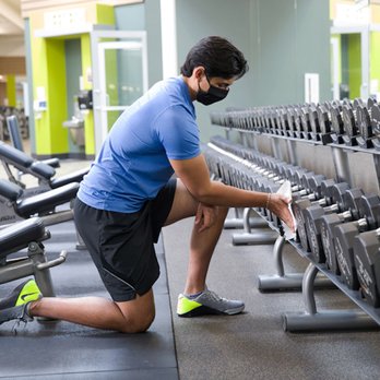 Piscina LA Fitness - Naples @ Vanderbilt Beach Road - Collier County