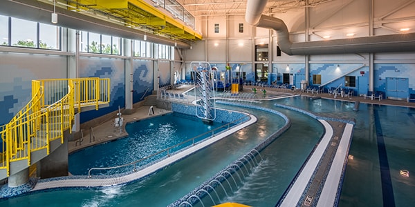 Piscina Lenexa Recreation Center - Johnson County