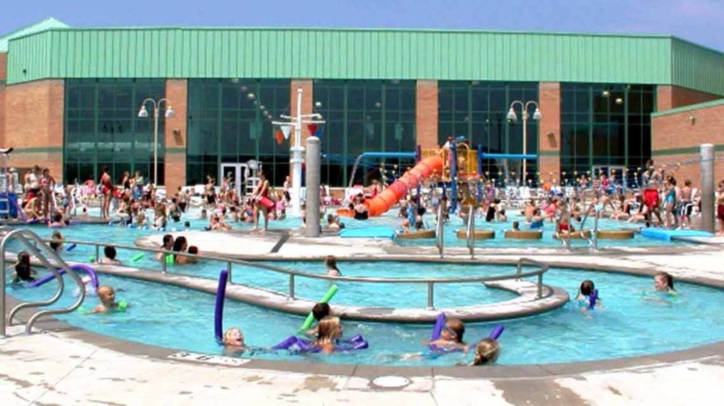 Piscina Life Time - Warrenville - DuPage County