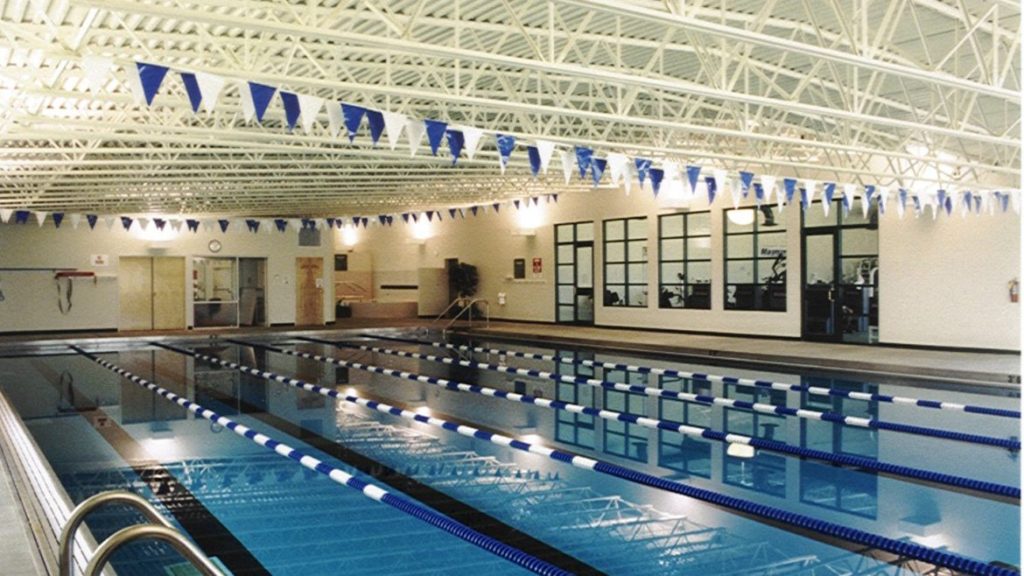 Piscina LifeTime Health & Fitness Center - Natrona County