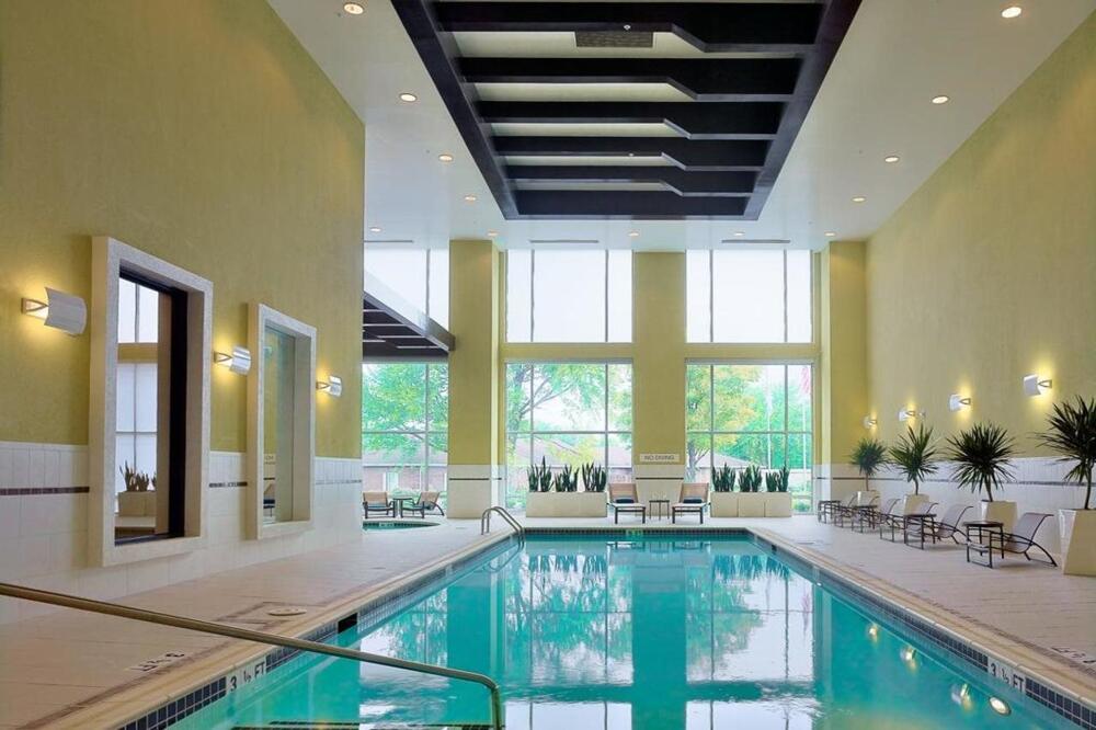 Piscina Louisville Marriott East - Jefferson County