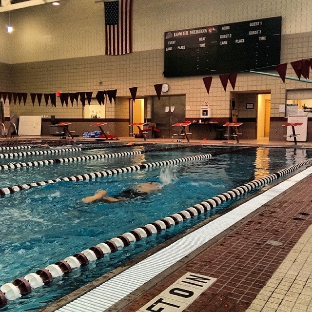 Piscina Lower Merion High School Natatorium - Montgomery County