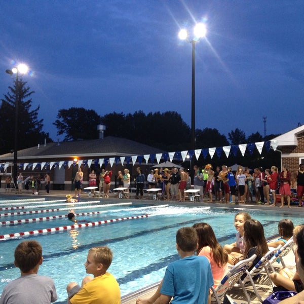 Piscina Lyndhurst Community Pool - Bergen County