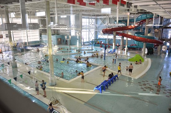 Piscina Manluk Centre: Wetaskiwin Regional Aquatics & Fitness - Wetaskiwin