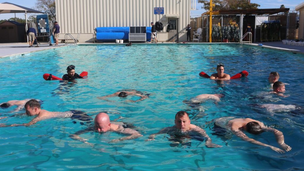 Piscina Marine Corps Air Station Miramar - 50-Meter Pool - San Diego County