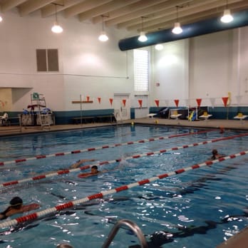 Piscina Marion Diehl Recreation Center - Mecklenburg County