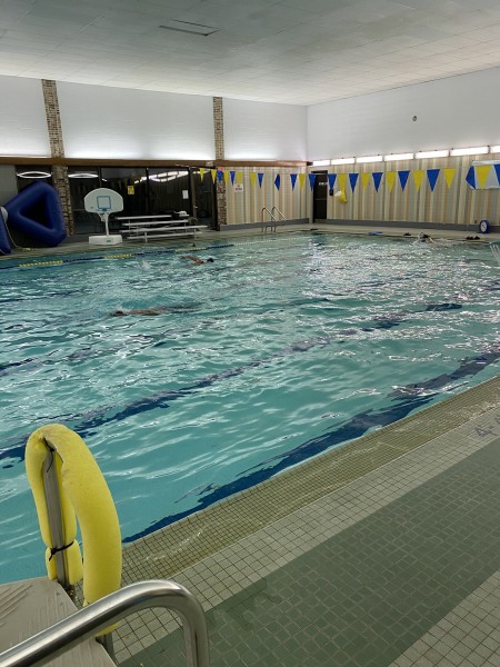 Piscina Mauston School District Indoor Pool - Juneau County