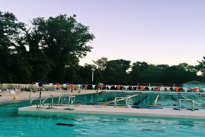 Piscina Meadowbrook Aquatic Center - Baltimore City County