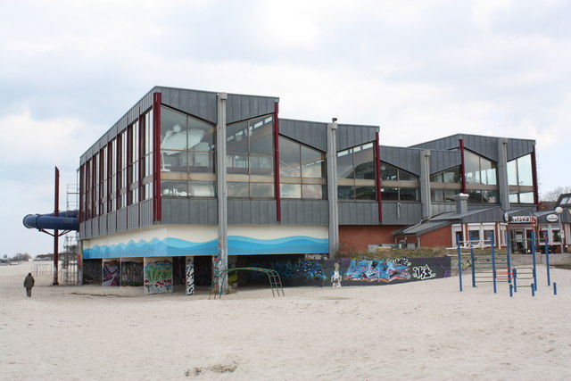 Piscina Meerwasserschwimmhalle - Laboe