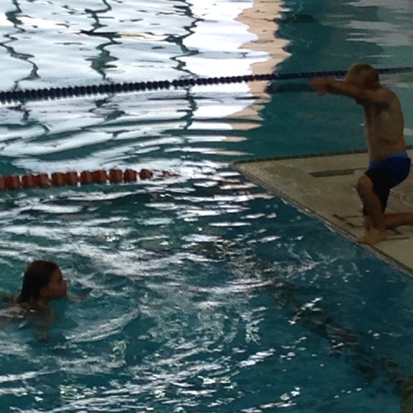 Piscina Menomonee Falls North Middle School Swimming Pool - Waukesha County