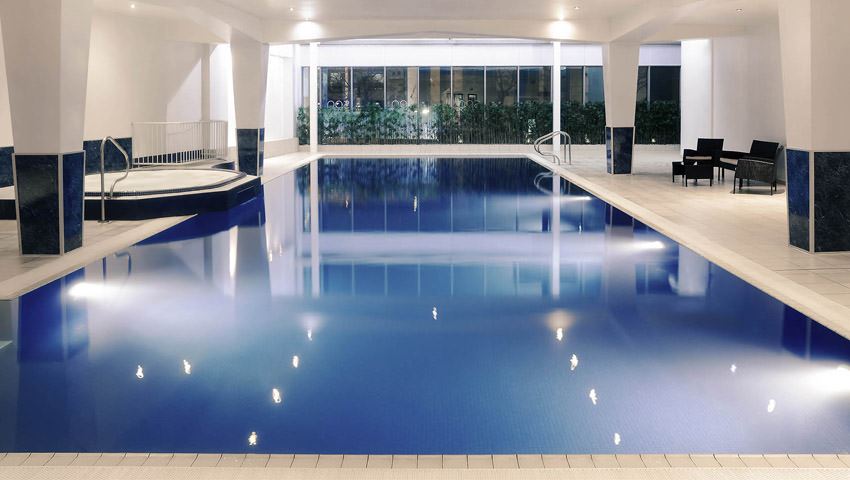 Piscina Mercure Cardiff Holland House Hotel and Spa - Cardiff