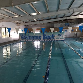 Piscina Milestone Aquatic Club - Escambia County