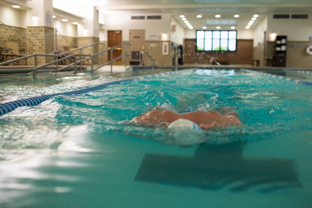 Piscina Minneapolis Club - Hennepin County