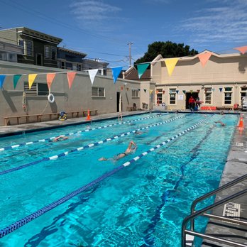 Piscina Mission Community Pool - San Francisco County