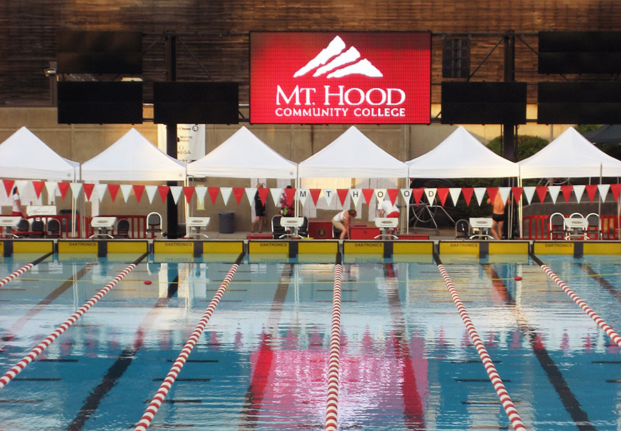 Piscina Mt. Hood Community College Aquatic Center - Multnomah County