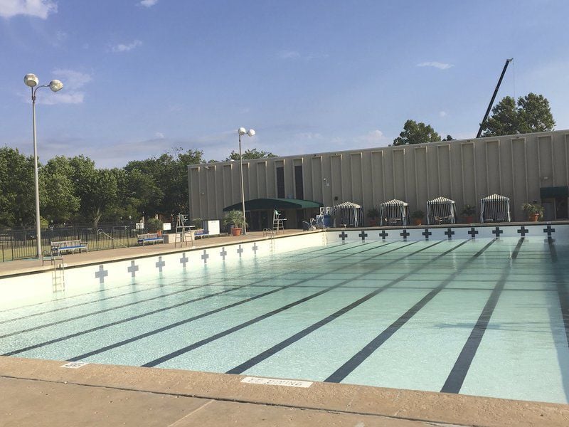 Piscina Murray Case Sells Swim Complex - University of Oklahoma - Cleveland County