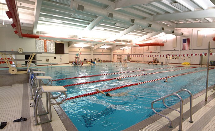 Piscina Neenah High School Swimming Pool - Winnebago County