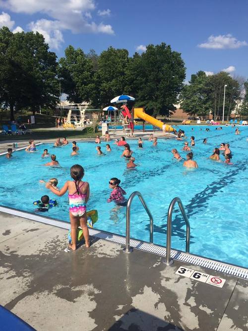 Piscina North Canton Community Building YMCA - Stark County