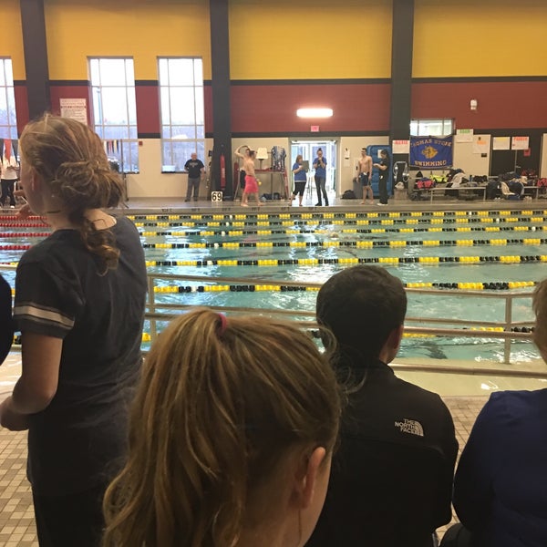 Piscina North Point High School Indoor Pool - Charles County