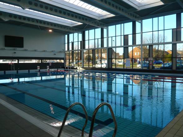 Piscina Northolt Leisure Centre - London Metropolitan Area