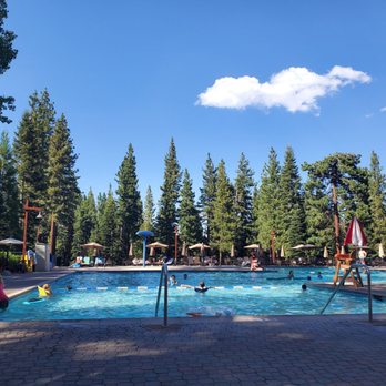 Piscina Northstar at Tahoe Property Owner's Association Recreation Center - Nevada County