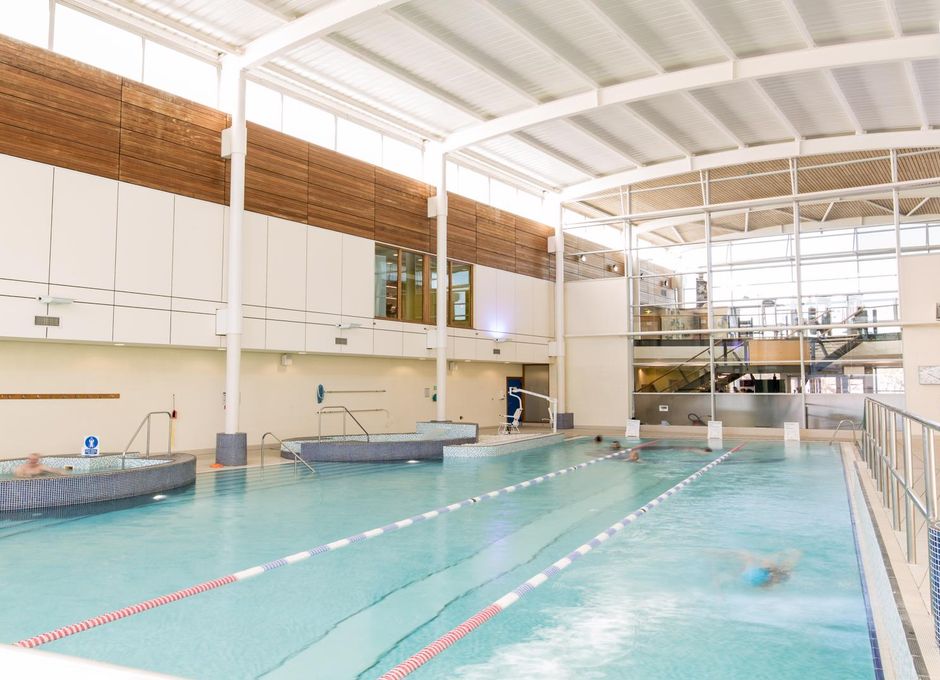 Piscina Nuffield Health - Chingford Fitness & Wellbeing Gym - London Metropolitan Area