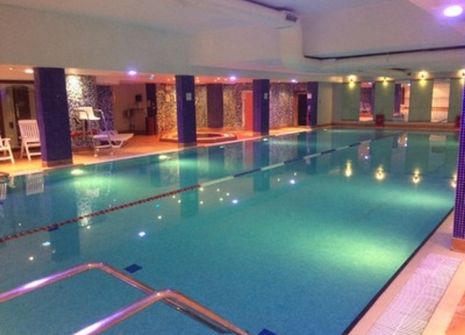 Piscina Nuffield Health - Friern Barnet Fitness & Wellbeing Gym - London Metropolitan Area