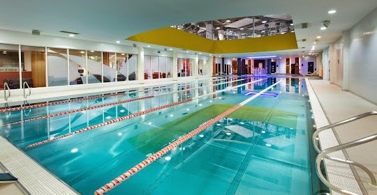 Piscina Nuffield Health - Merton Abbey Fitness & Wellbeing Gym - London Metropolitan Area