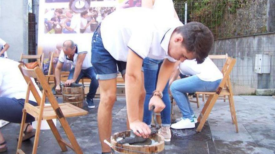 Piscina Orozkoko Kiroldegia | Complejo Deportivo de Orozko - Orozko