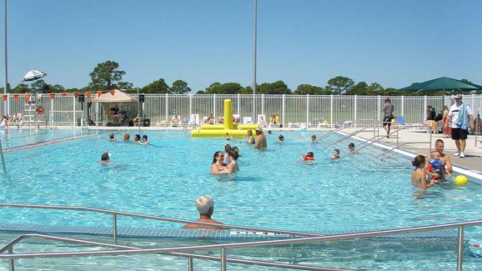 Piscina Oyster Creek Pool at Ann Dever Memorial Regional Park - Charlotte County