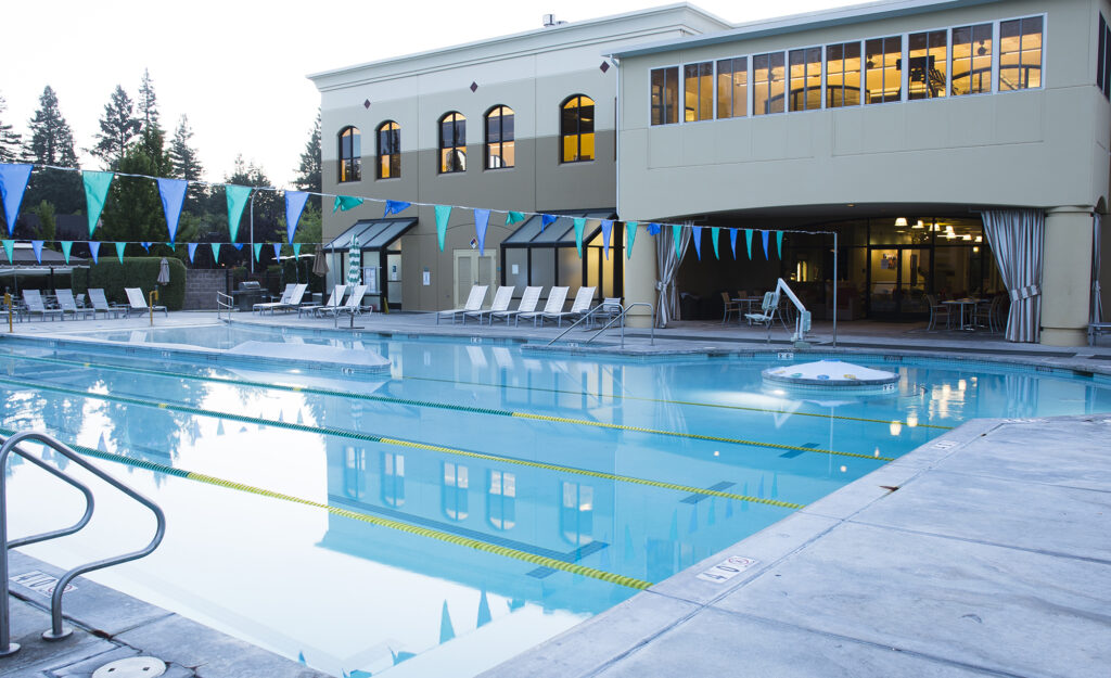 Piscina Parkpoint Club - Sonoma - Sonoma County