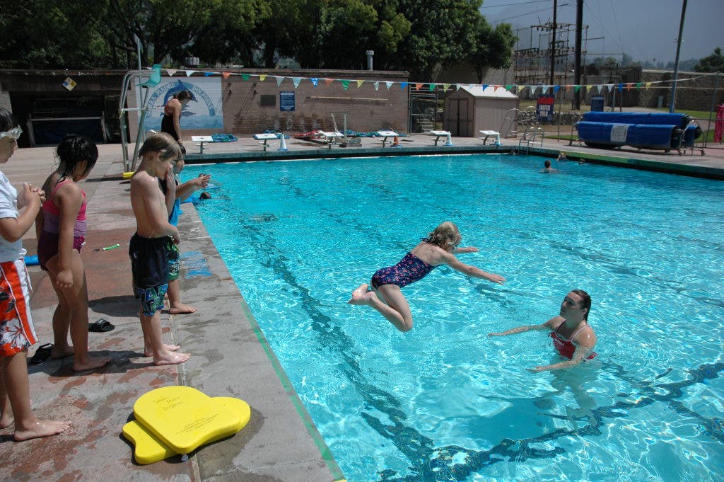 Piscina Pasadena-Sierra Madre YMCA - Los Angeles County