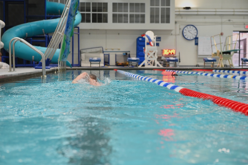 Piscina Peterson Air Force Base Aquatic Center - El Paso County