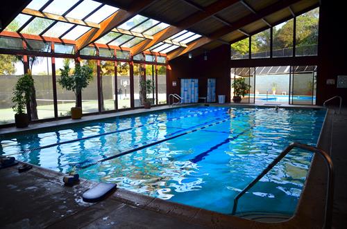 Piscina Pierpont Racquet Club - Ventura County