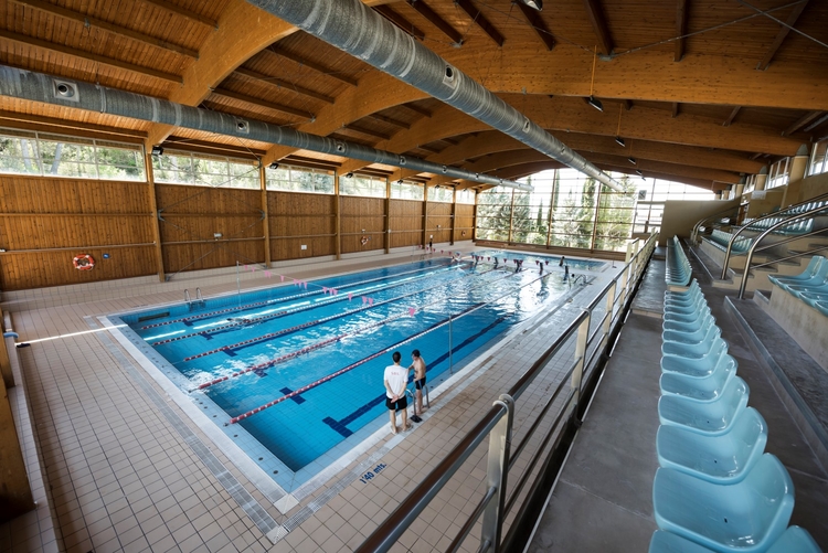 Piscina Piscina Cubierta Climatizada de Barbastro - Barbastro