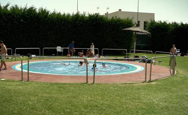 Piscina Piscina Municipal Carbajal de la Legua - Carbajal de la Legua