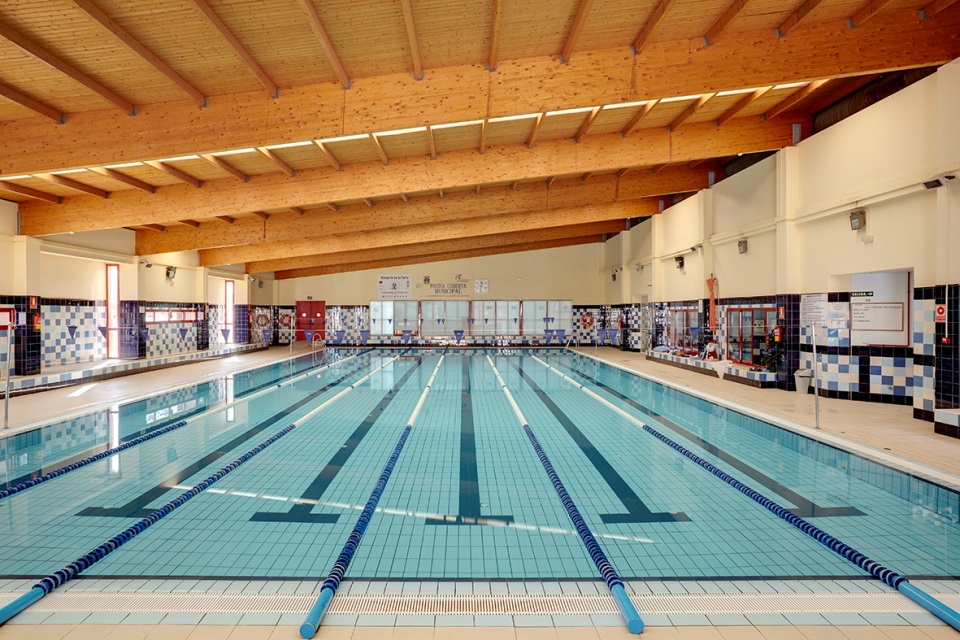 Piscina Piscina Municipal Cubierta de Alhaurín de la Torre / Spa y Piscina El Limón - Alhaurin de la Torre