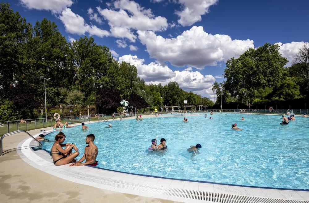 Piscina Piscinas Municipales Capiscol - Burgos