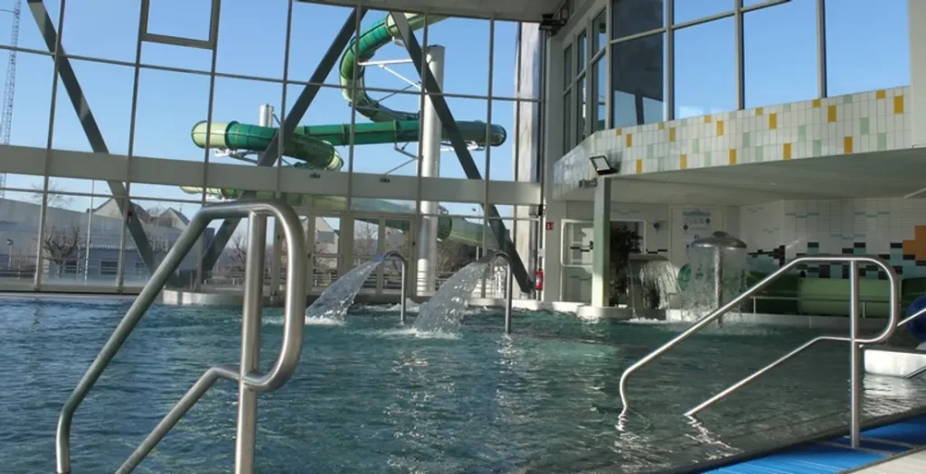 Piscina Piscine de la Vallée Dorée - Liancourt