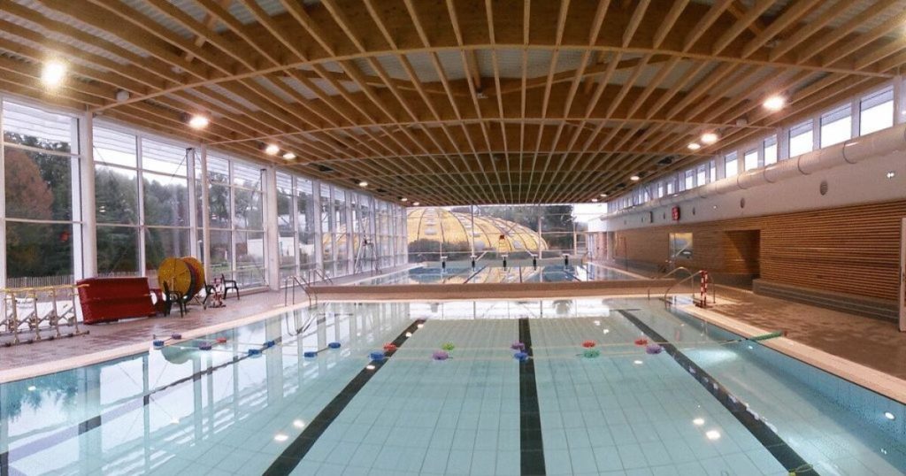 Piscina Piscine Intercommunale «Les Rives de l'Ill» - Tagolsheim