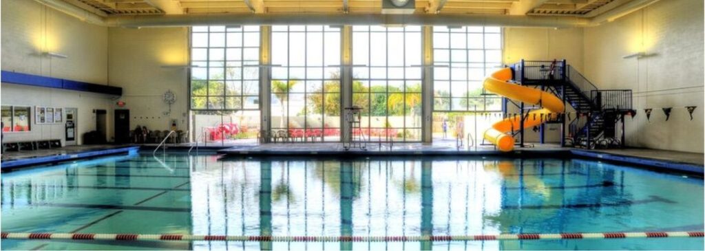 Piscina Pleasant Valley Aquatic Center - Ventura County