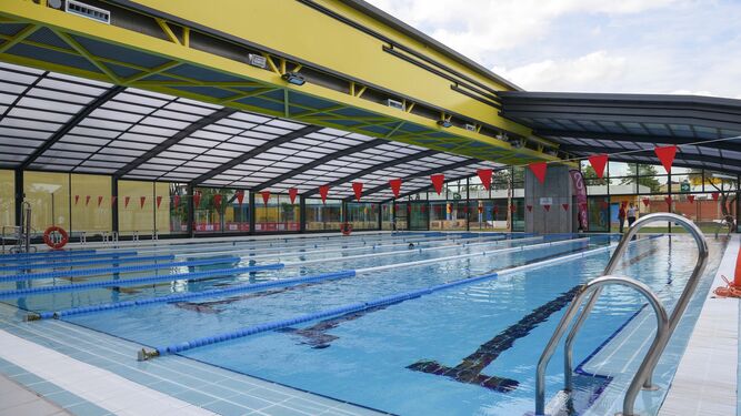 Piscina Polideportivo Nueva Sevilla - Castilleja de la Cuesta