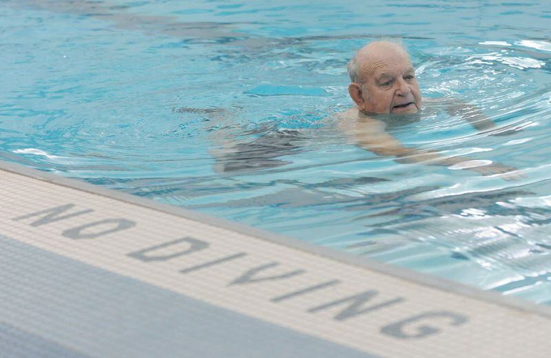 Piscina Quarry Hill Community School Swimming Pool - Hampden County