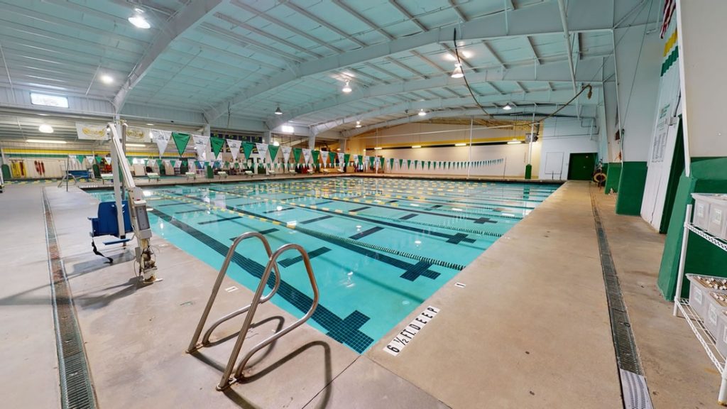 Piscina Raymond Arthur Bussard Aquatic Center - Dynamo Swim Center - DeKalb County