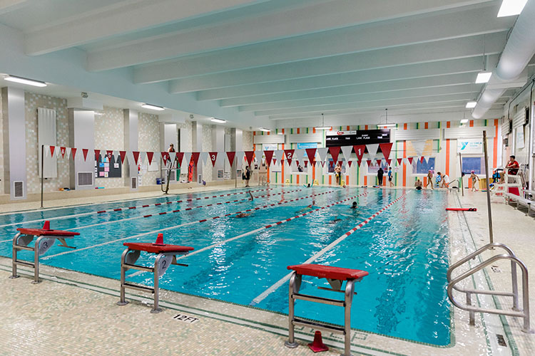 Piscina Red Bank Family YMCA - Monmouth County