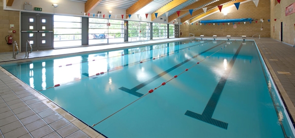 Piscina Ridgeway Leisure Centre - Ridgeway School - Wiltshire